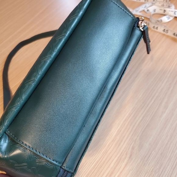 Villager A Liz Claiborne Company dark green shoulder bag like new - Picture 5 of 8